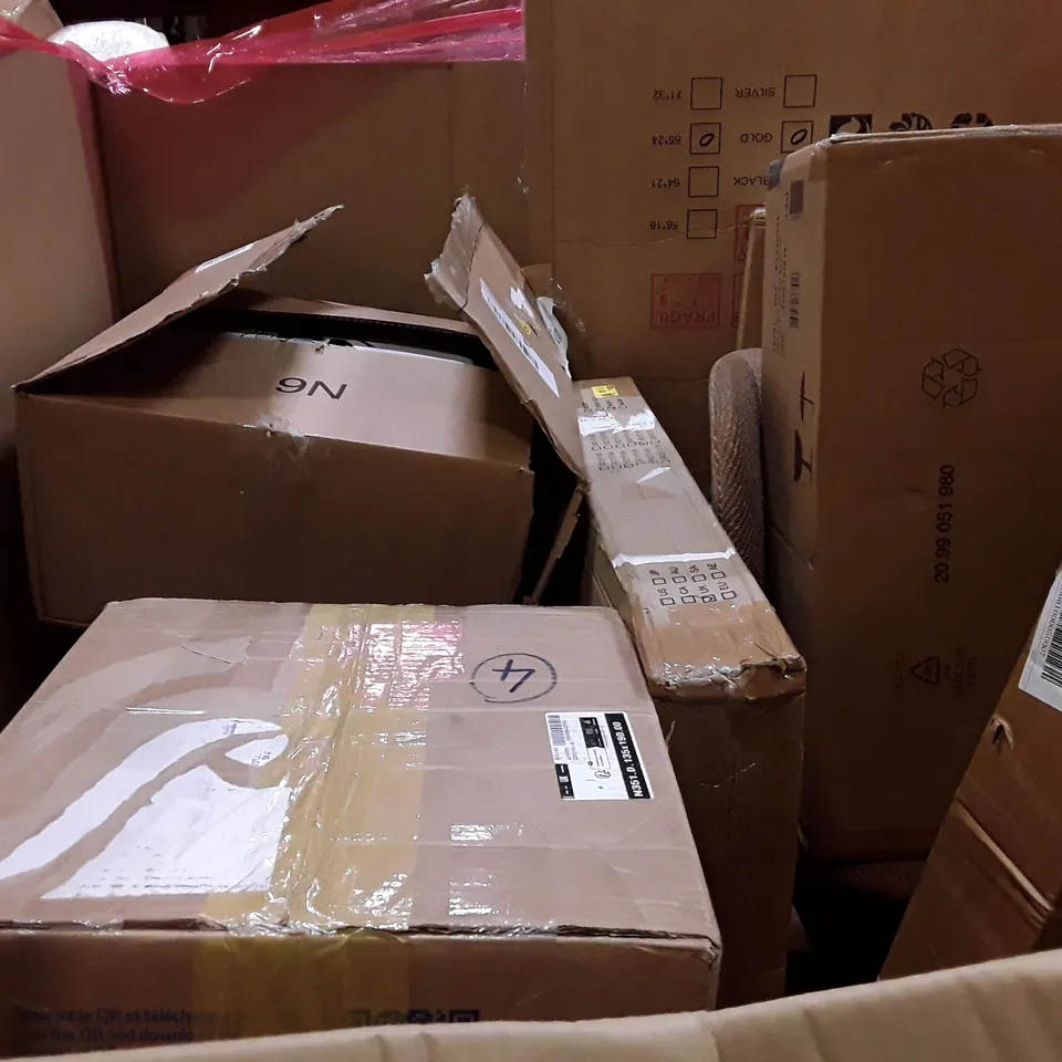 PALLET CONTAINING ASSORTED PRODUCTS INCLUDING DOG BOOSTER SEAT, FRYING PAN WITH LID, STAIR CARPET RODS, CAT LITTER BOX & GOVEE UPLIGHTER FLOOR LAMP