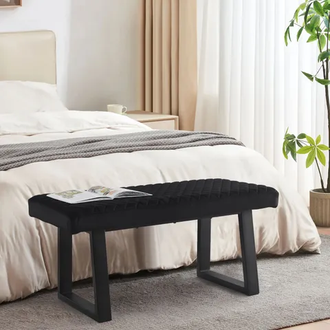 BOXED WREN DINING BENCH END-OF-BED BENCH [VELVET] - BLACK