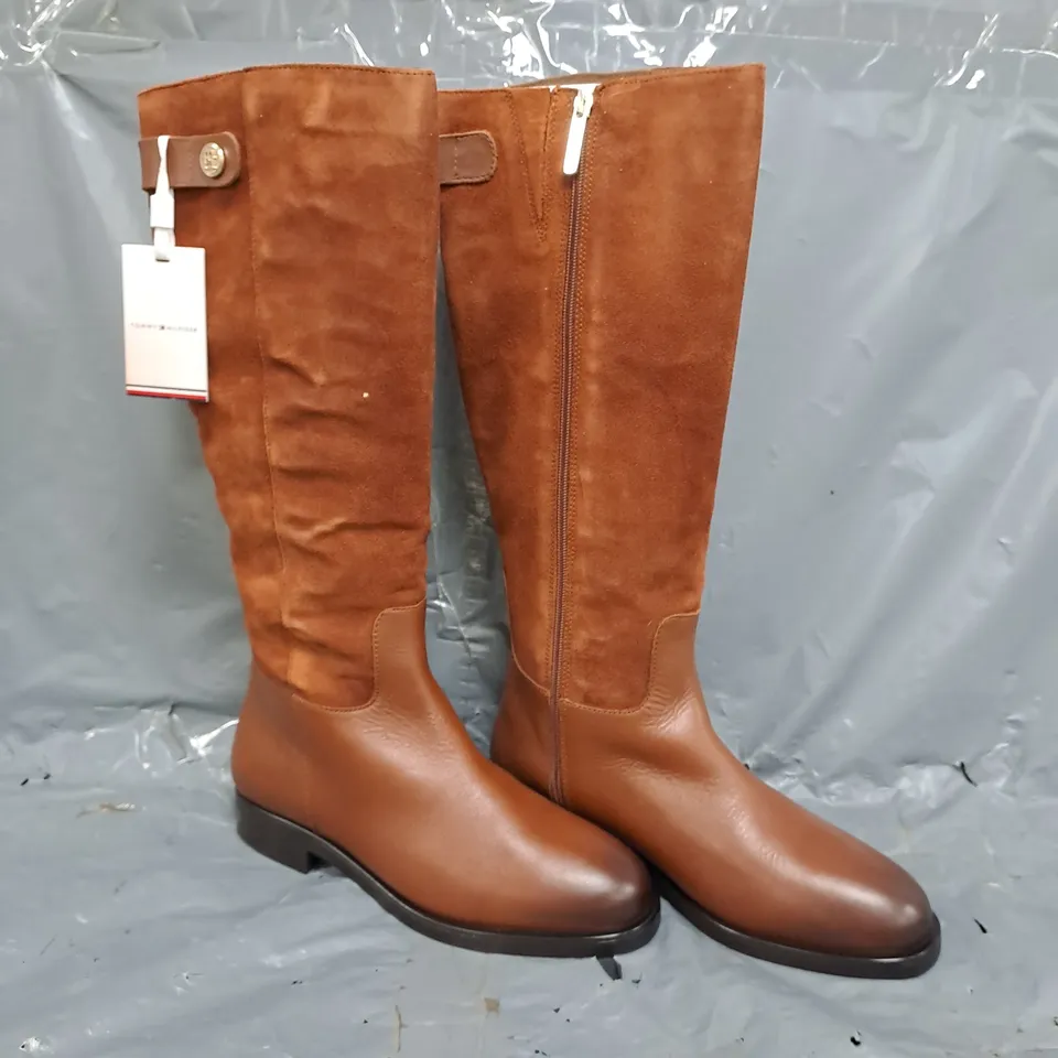 BOXED PAIR OF TOMMY HILFIGER LEATHER MIX LONG BOOTS IN BROWN SIZE EU 39