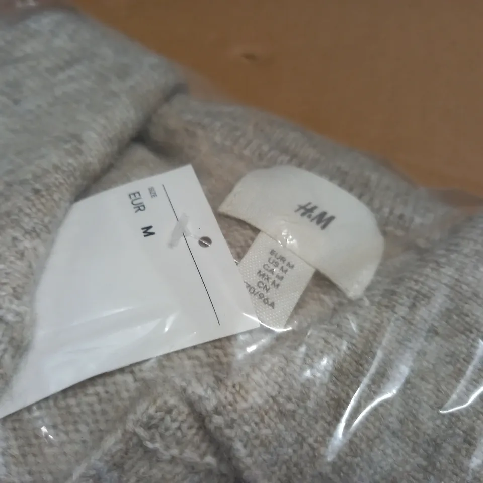 BAGGED H&M COLLARED JUMPER - M