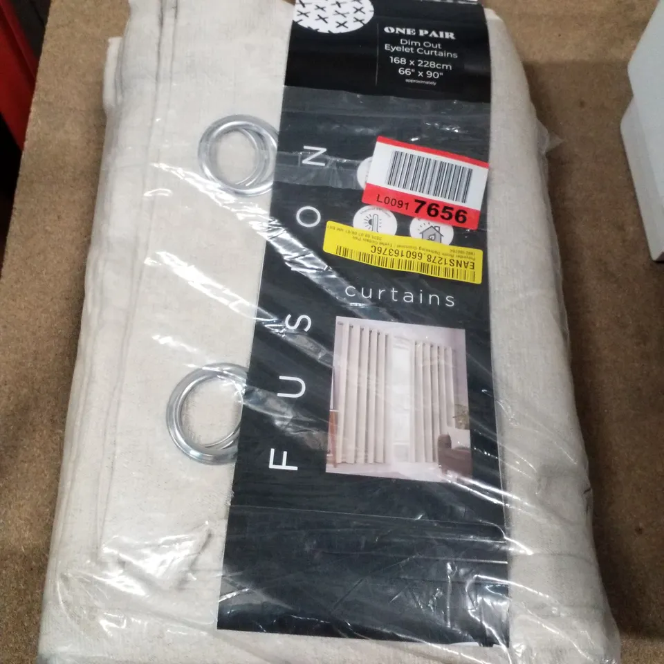 POLYESTER ROOM DARKENING GROMMET/EYELET CURTAIN PAIR 