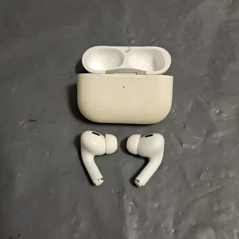 APPLE AIRPODS PRO 2ND GEN IN WHITE A2968