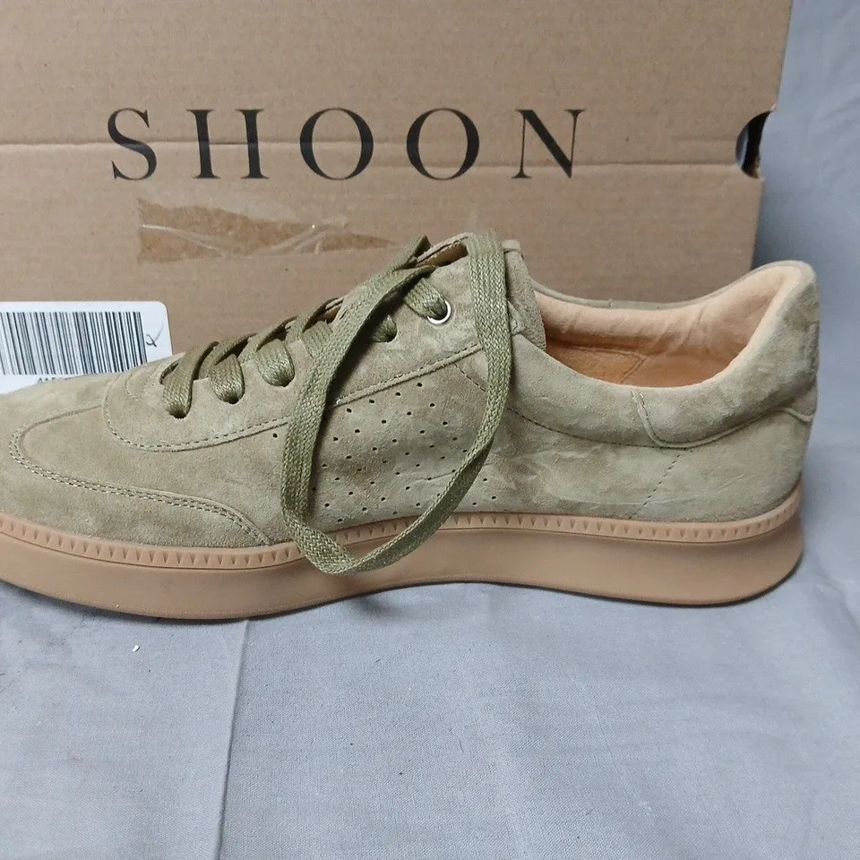 BOXED PAIR OF SHOON EMBER SLIM-SOLE TRAINERS IN LIGHT GREEN SUEDE  – UK 6 