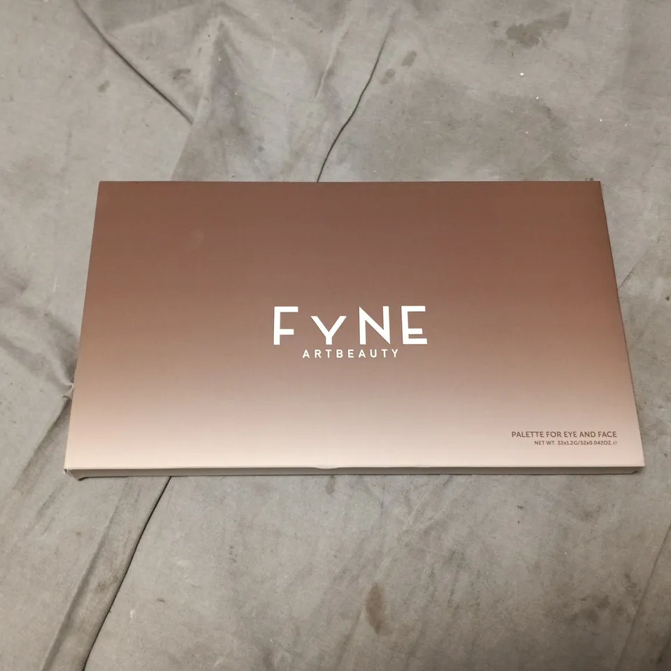 BOXED FYNE SHADOW PALETTE DEEP FOR EYE AND FACE