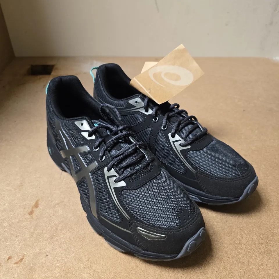 ASICS GEL BLACK TRAINERS - 9
