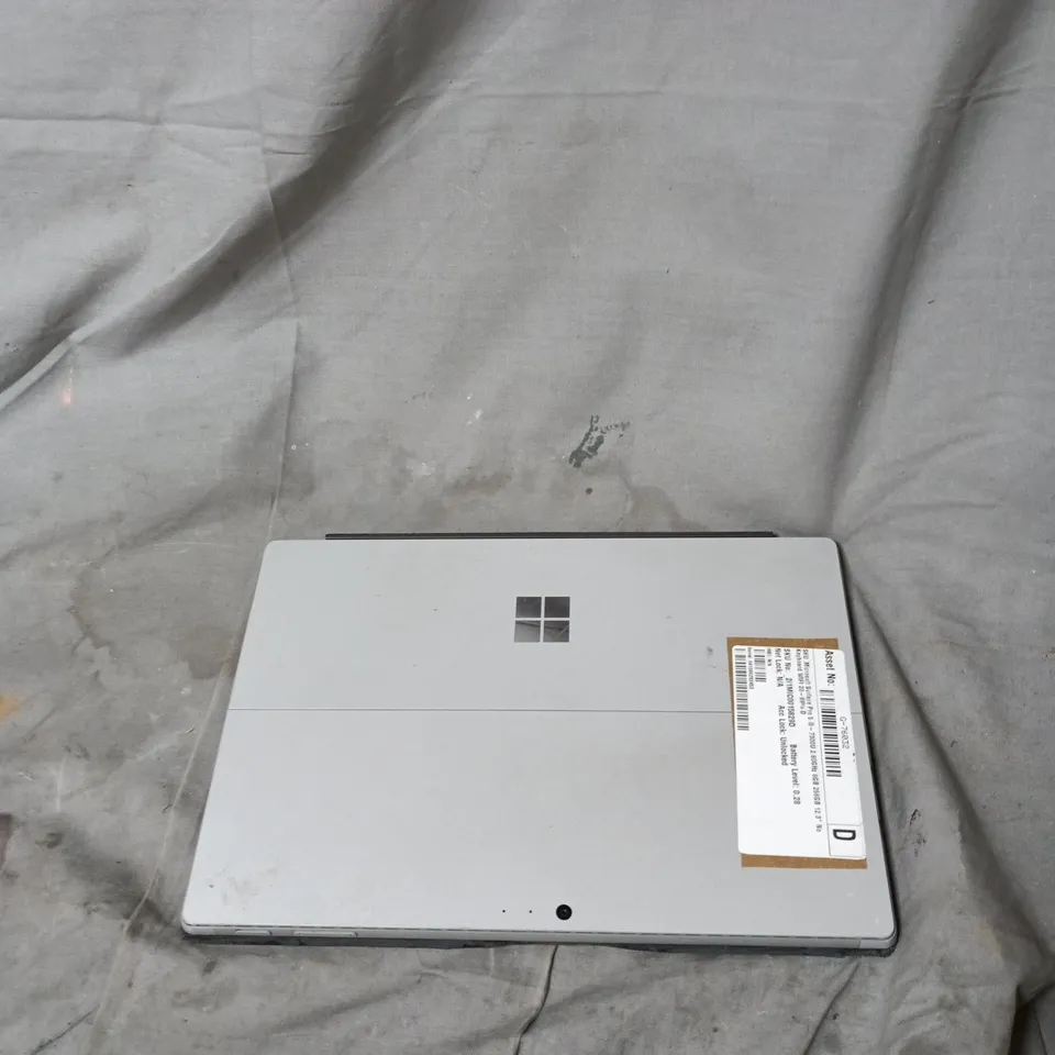 MICROSOFT SURFACE PRO 5 (I5-7300U) 8GB/256GB 12.3-INCH TABLET WITH KEYBOARD – SILVER