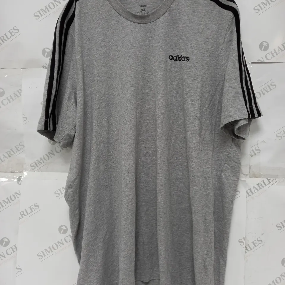 ADIDAS 3 STRIPE T-SHIRT IN GREY - 2XL