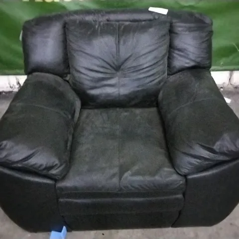 QUALITY BLACK LEATHER ARMCHAIR