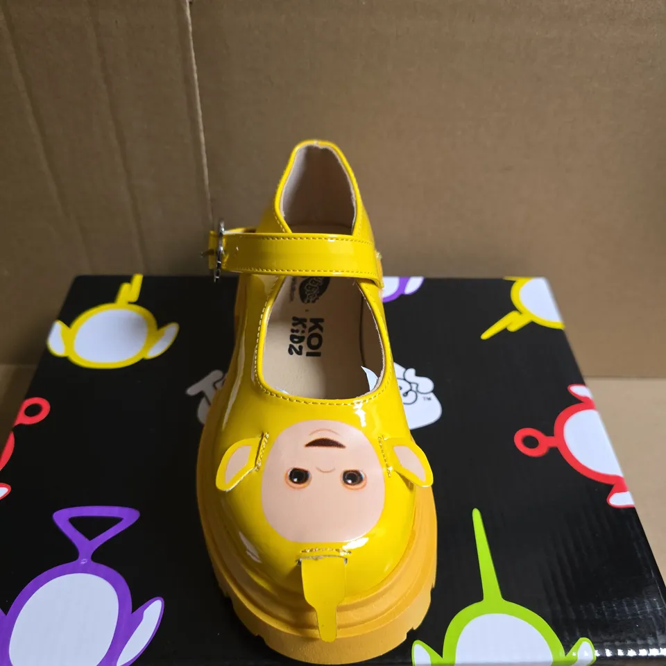 BOXED PAIR OF KOI LA LA TELETUBBIES KIDZ MARY JANES - YELLOW, UK SIZE 10