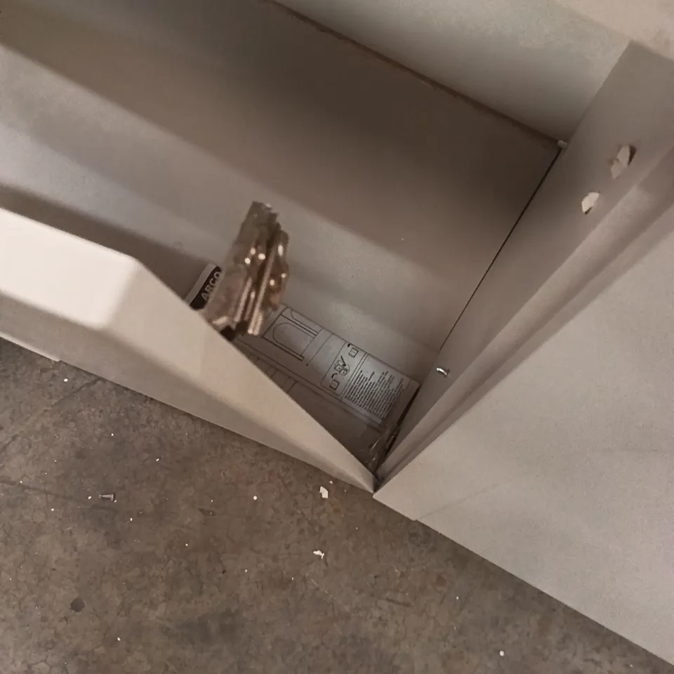 WHITE BATHROOM/KITCHEN VANITY BASE CABINETS WITH ARCHED PANEL DOORS - BROKEN DOOR HINGE ( REFER TO PICTURES )