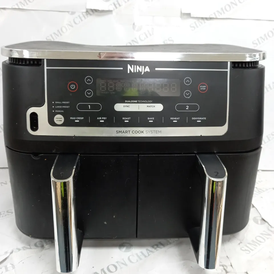 BOXED NINJA FOODI MAX DUALZONE AIR FRYER AF451UK