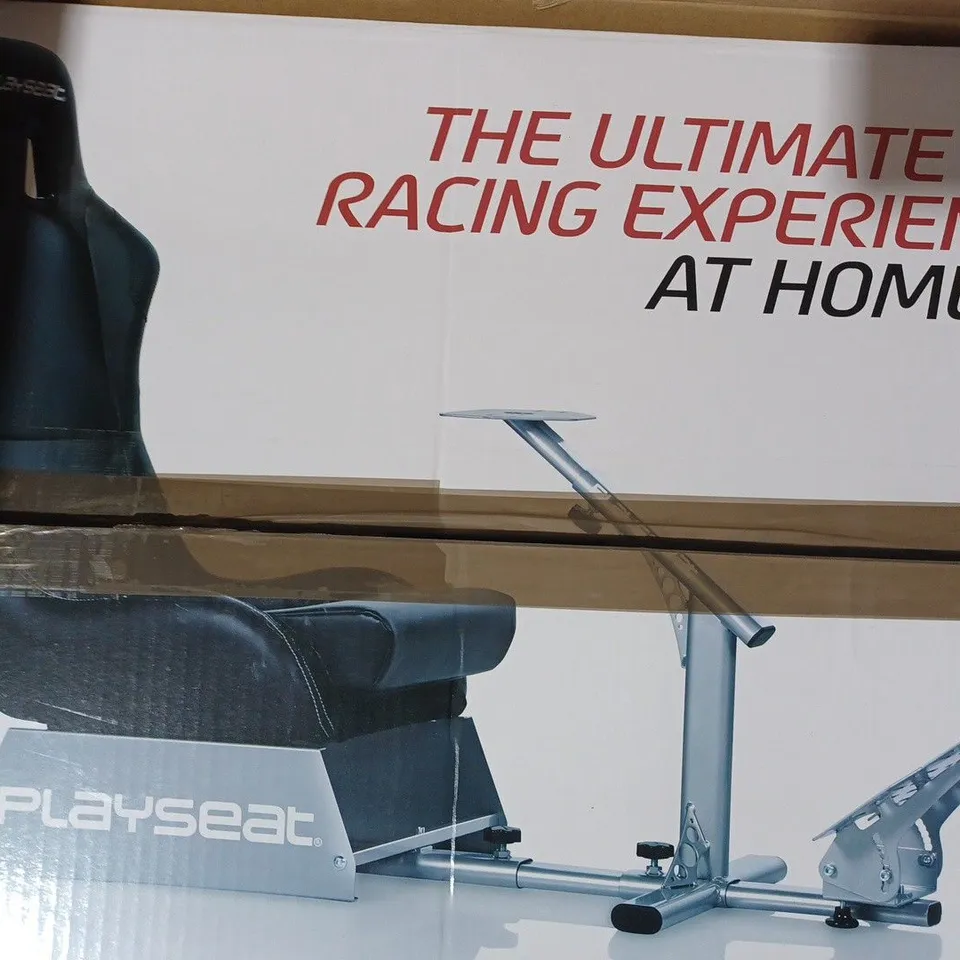 BOXED ULTIMATE RACING EXPERIENCE PLAYSEAT