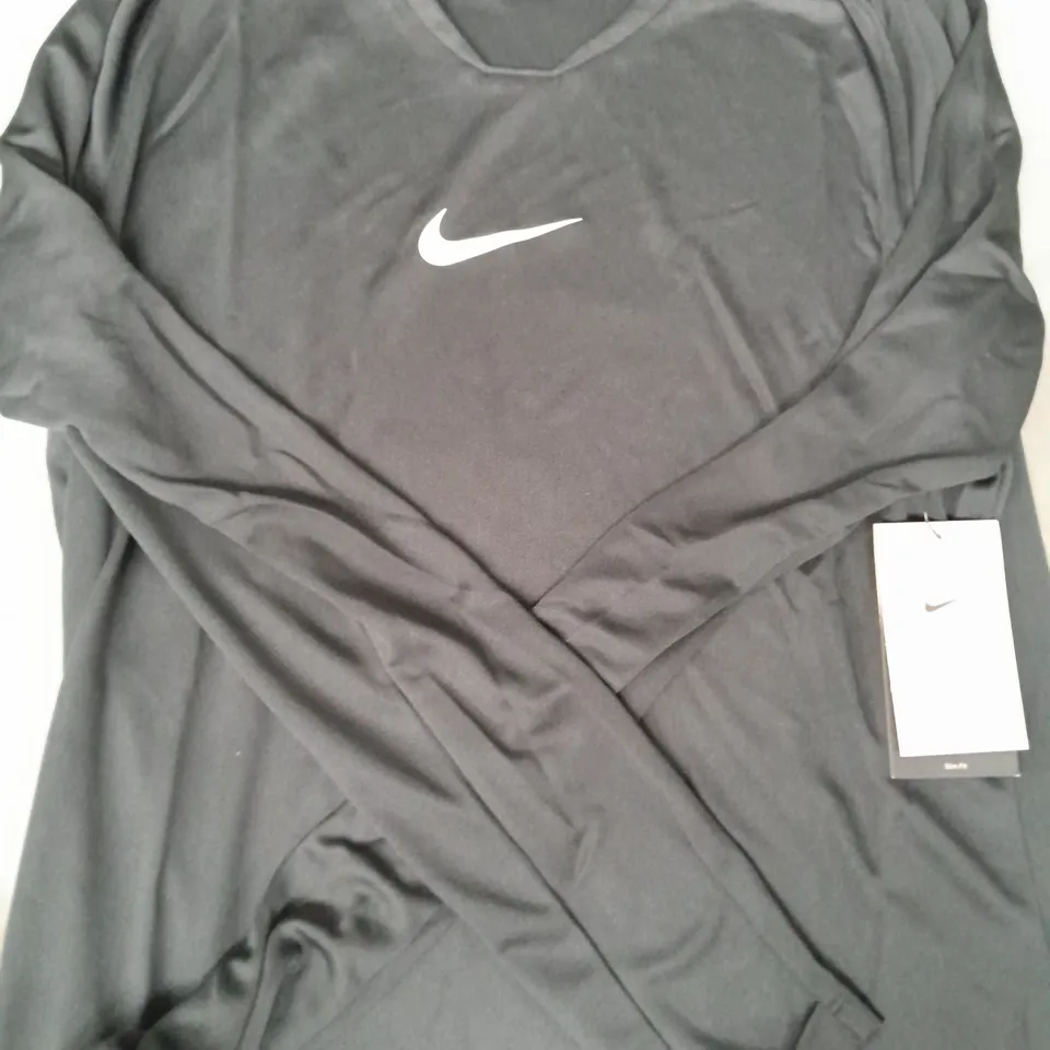 NIKE LONG SLEEVE TOP IN BLACK SIZE LARGE