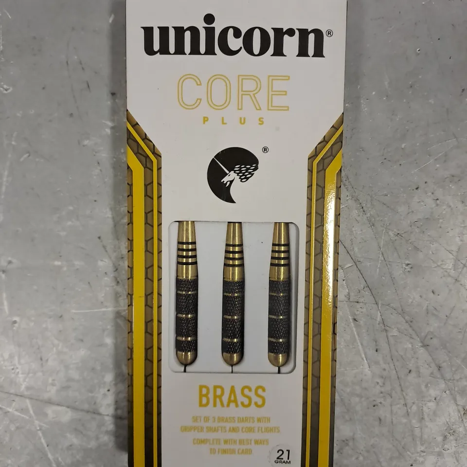 UNICORN CORE PLUS BRASS DARTS SET