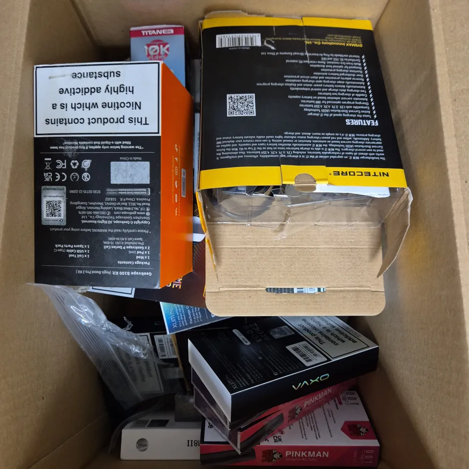 APPROXIMATELY 15 ASSORTED E-CIGARETTE PRODUCTS TO INCLUDE - GEEK VAPE, TITAN, DOT ETC 