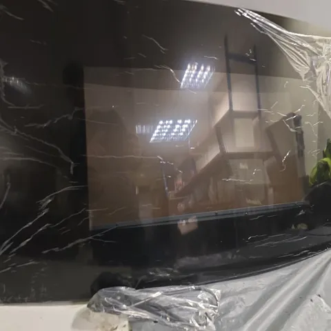 HYUNDAI CURVED WALL MOUNTED FIRE
