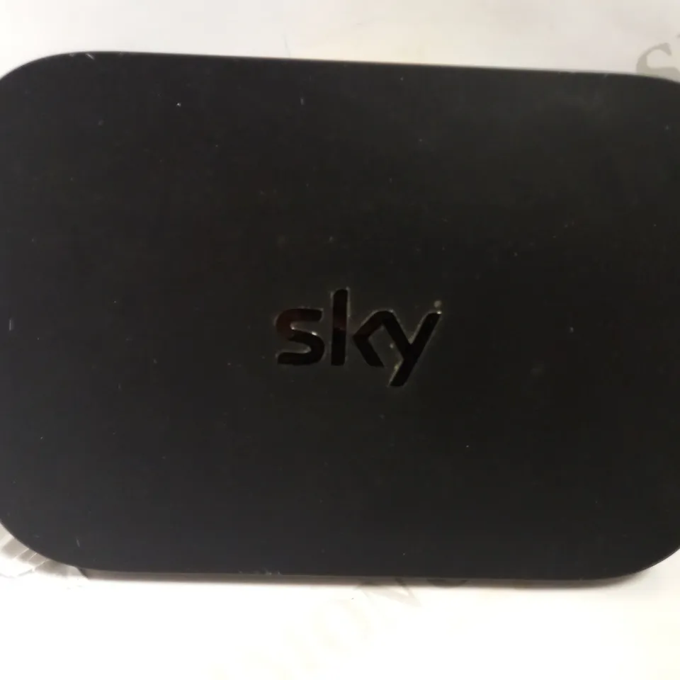 SKY Q SET TOP BOX - ER115 BLACK