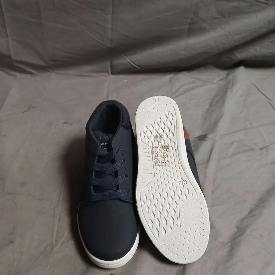 PENGUIN NAVY TRAINERS WITH BROWN LEATHER HEEL PATCH - SIZE UK CHILD 12