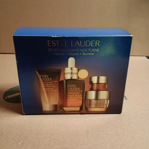 Estée Lauder Skincare Gift Set – Advanced Night Repair & Revitalizing Supreme+ (Boxed)
