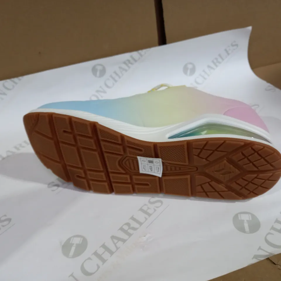 SKETCHERS VARIETY COLOUR TRAINERS SIZE 7