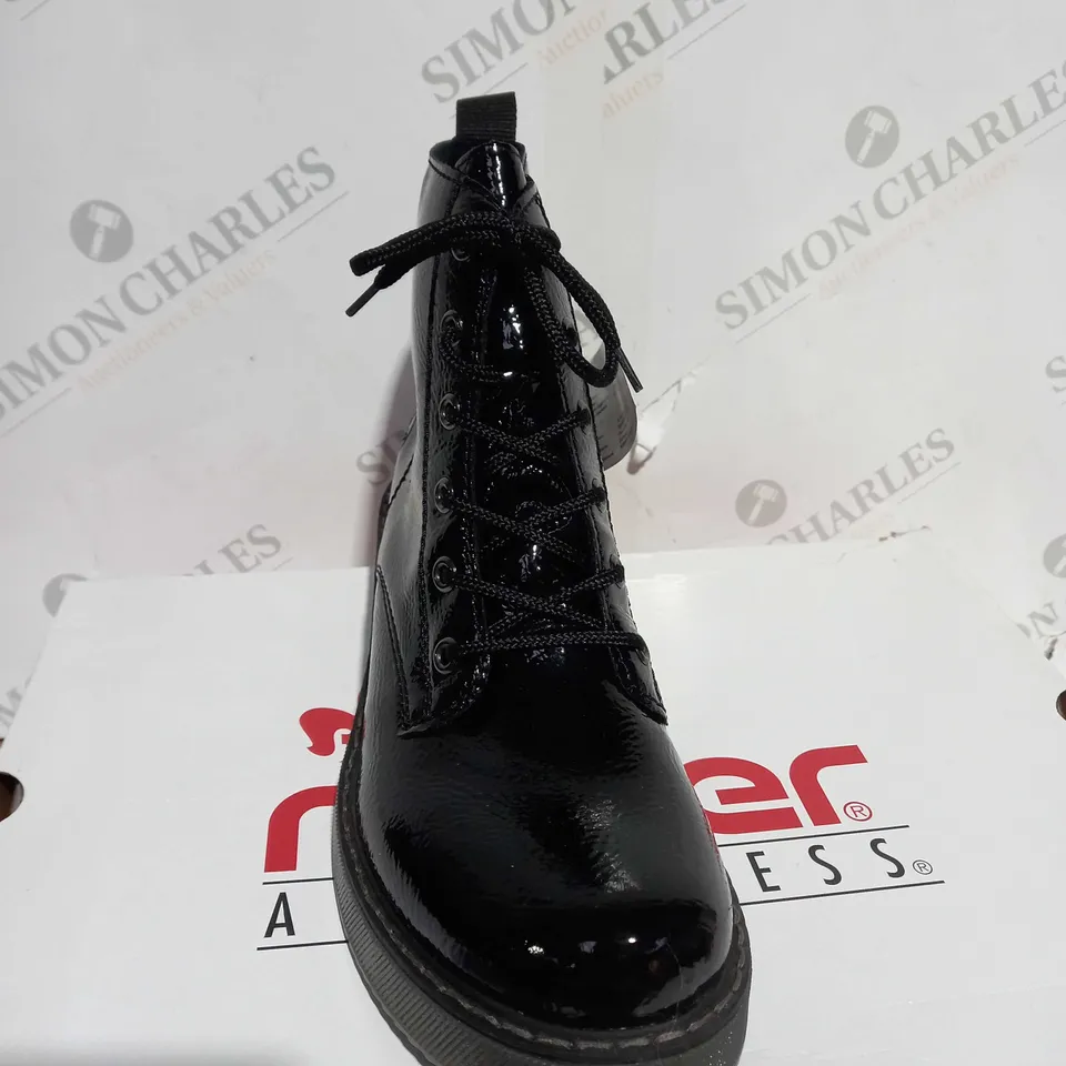 REIKER BLACK LACE UP BOOT SIZE 6 - BOXED 