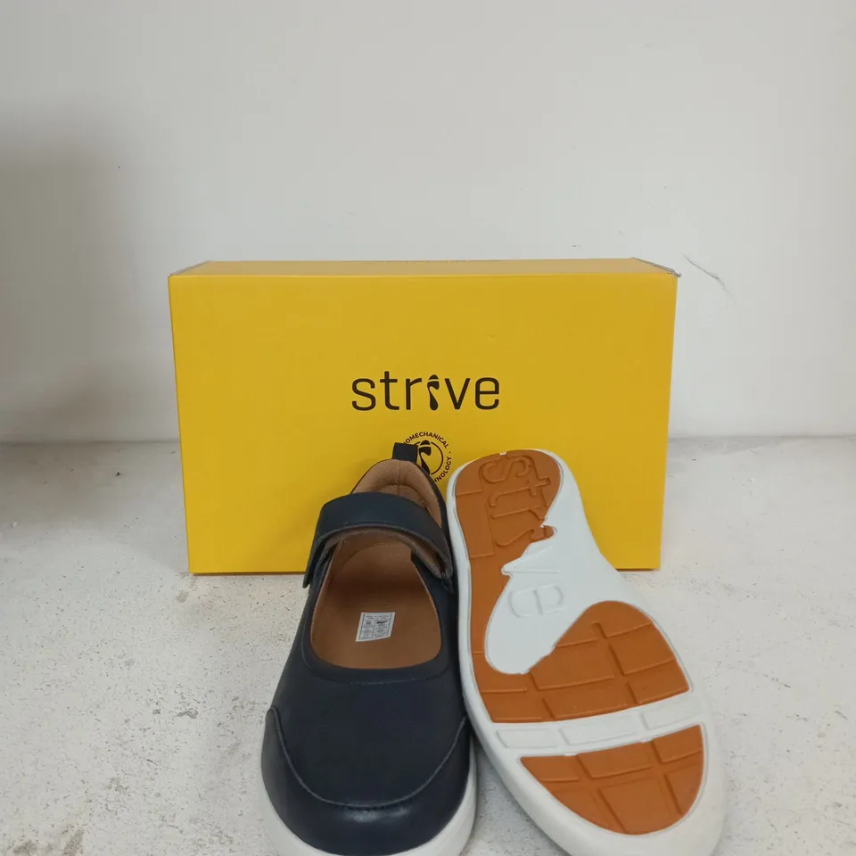 STRIVE NAVY VELCRO-STRAP TRAINER SHOES SIZE UK 7