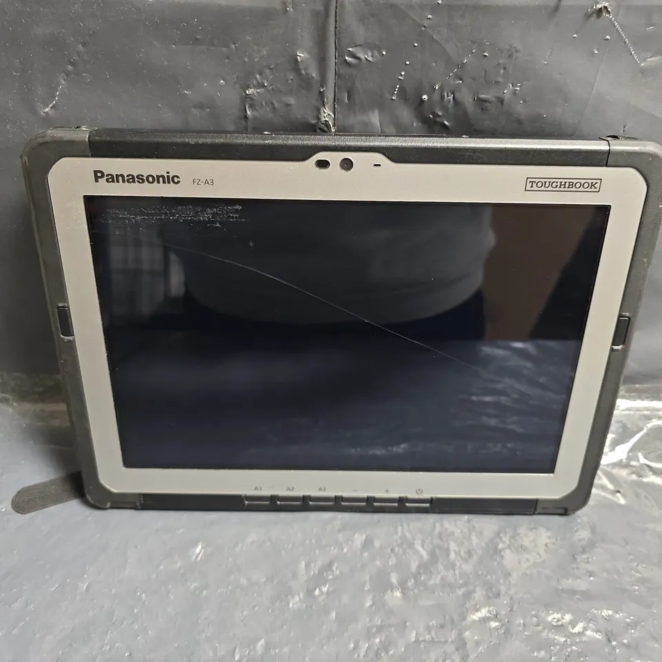 PANASONIC TOUGHBOOK FZ-A3 TABLET – RUGGED WINDOWS TABLET (CRACKED SCREEN)