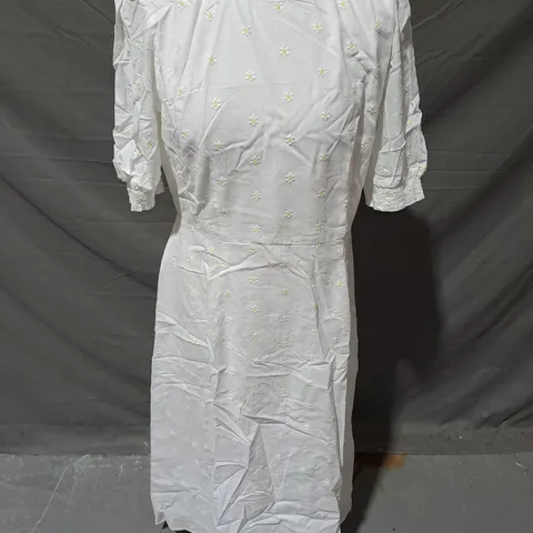 GREAT PLAINS DAISY EMBROIDERED MIDI DRESS IN WHITE SIZE 14