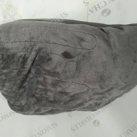 COZEE HOME VELVETSOFT HEATED THROW IN CHARCOAL