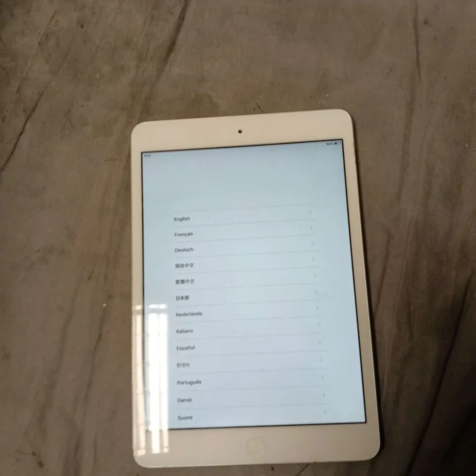 APPLE IPAD MINI (A1432)