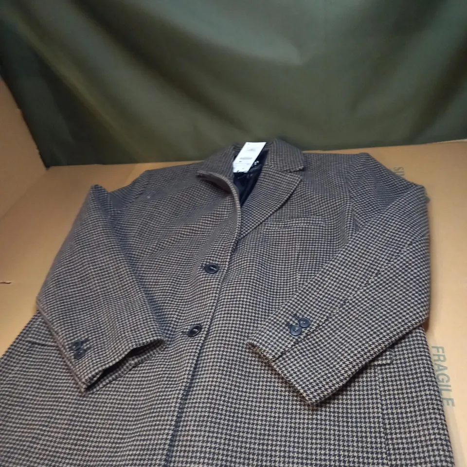 MENS CHEQUERED SUIT JACKET SIZE XXL