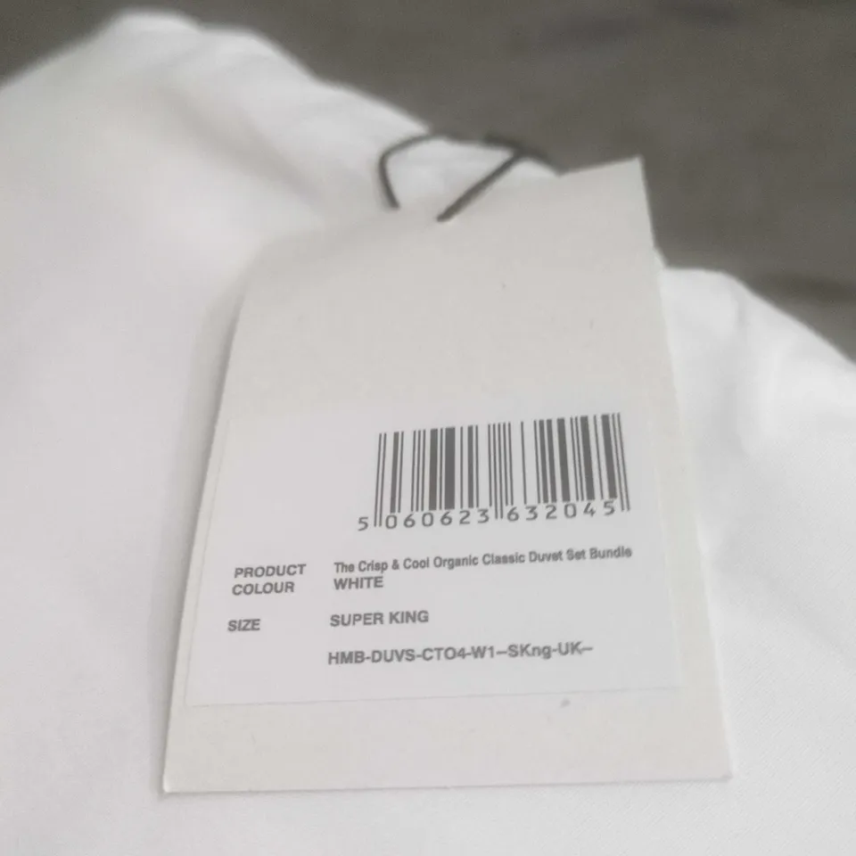 THE CRISP & COOL ORGANIC CLASSIC DUVET SET BUNDLE – SUPER KING, WHITE
