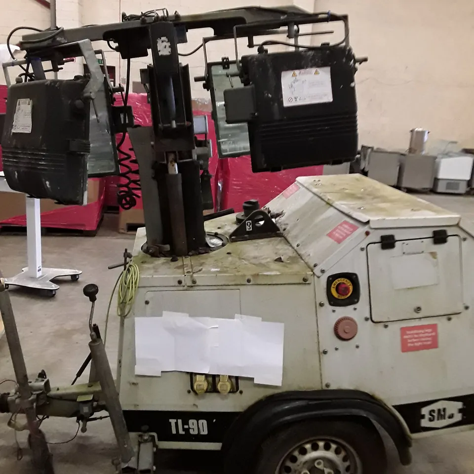 SMC TL-90 MOBILE LIGHTING TOWER