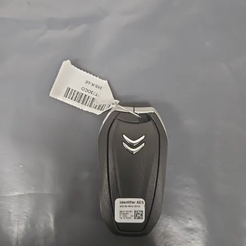 CITROËN KEY FOB REMOTE – THREE-BUTTON, WITH TAG