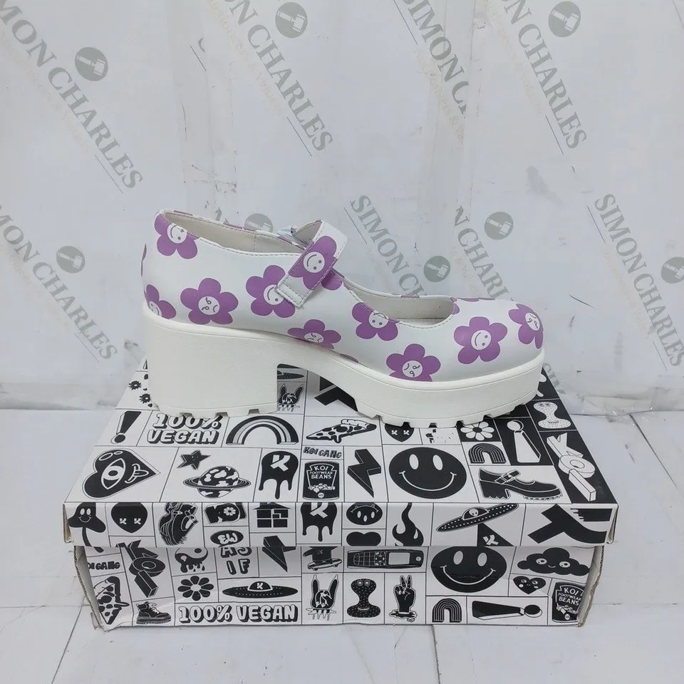 KOI FOOTWEAR LADIES WHITE WITH PURPLE FLOWERS CHUNKY HEEL SHOES SIZE 9